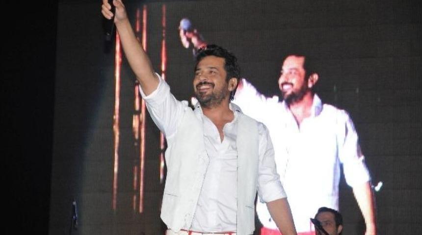 Emre Altuğu Niğde'de Sevenleriyle Buluştu