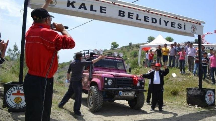 Kale&rsquo;de Off Road Yarışları Yapıldı