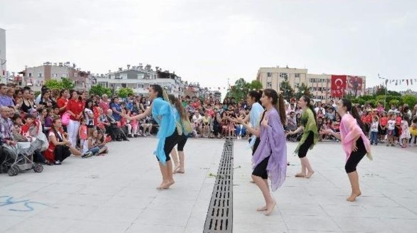 Muratpaşa, 19 Mayıs&rsquo;ı Coşkuyla Kutladı