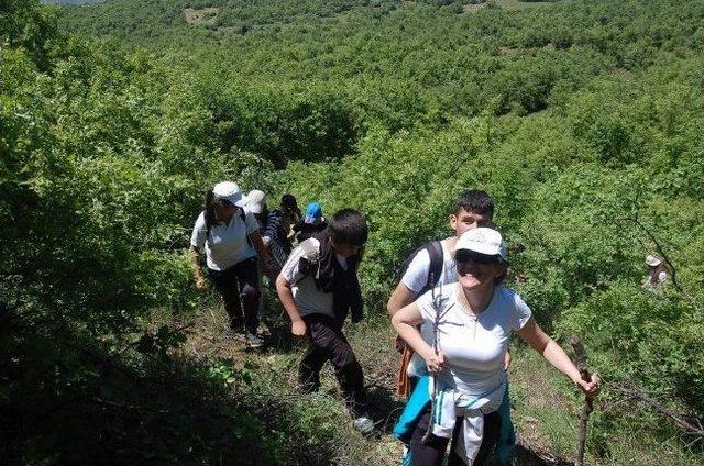 Boz&uuml;y&uuml;k Kız Teknik Ve Meslek Lisesi nden Doğa Y&uuml;r&uuml;y&uuml;ş&uuml; 1