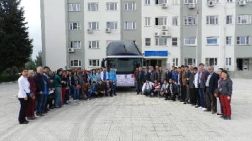Başaralı &Ouml;ğrenciler &Ccedil;anakkale'ye G&ouml;t&uuml;r&uuml;ld&uuml;