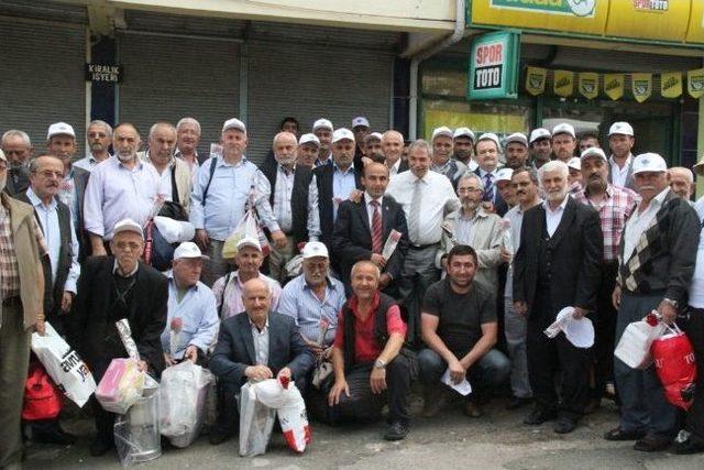 Demirtaş, &Ccedil;anakkale Yolcularını &Ccedil;i&ccedil;eklerle Karşıladı 1