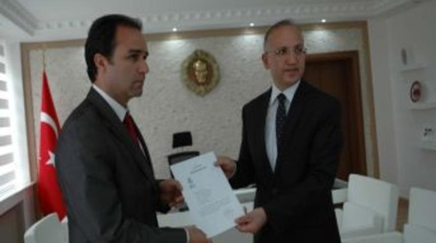 Vali Yurdakul&rsquo;dan Kaymakam Erkan&rsquo;a Başarı Belgesi