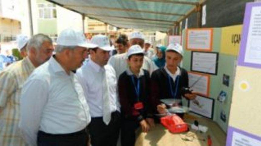 Kumluca İmam Hatip Lisesinde  Bilim Fuarı