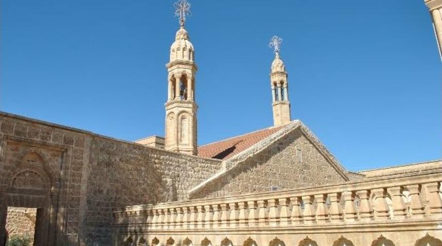 Davalık Mor Gabriel Manastırı Yoluna Kavuşuyor