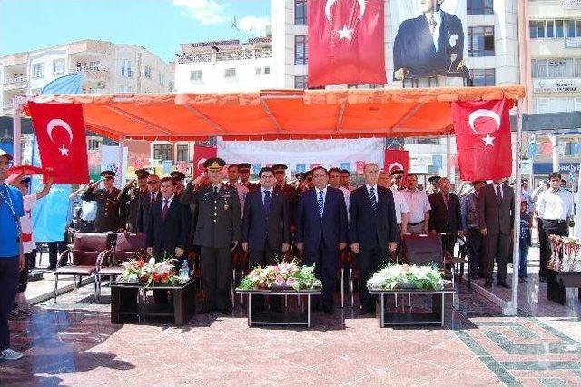 19 Mayıs Atatürk'ü Anma, Gençlik Ve Spor Bayramı Yürüyüşü