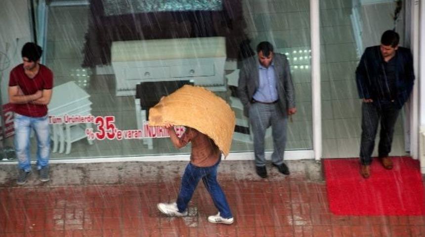 Vanlılar Doluya Yakalandı