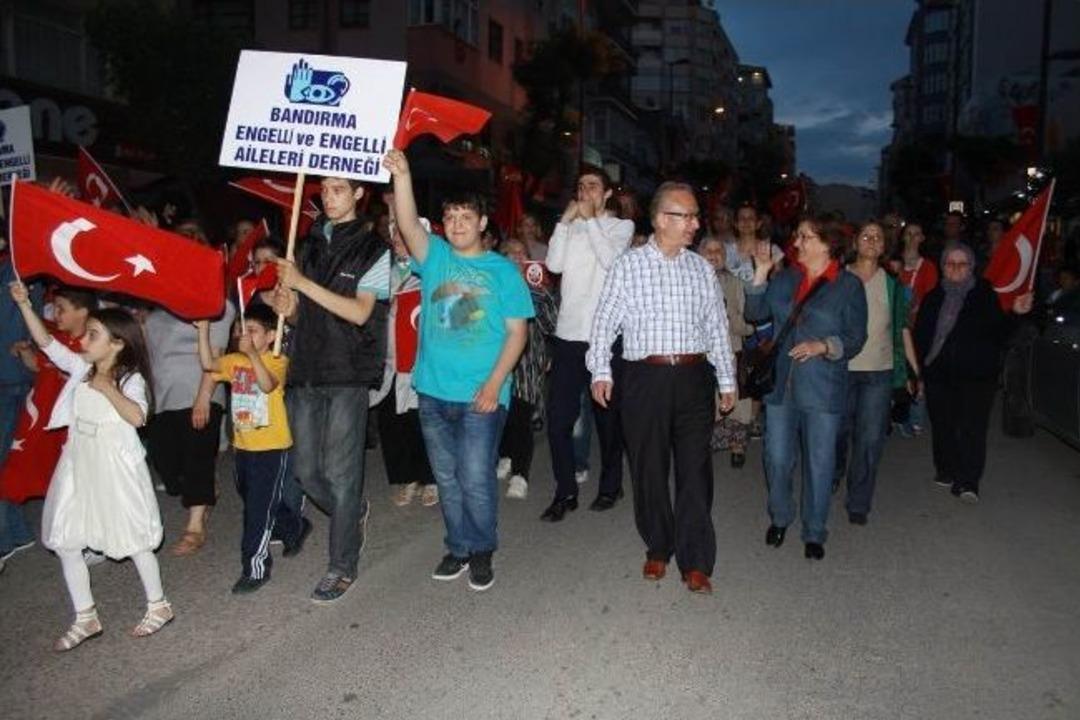 Bandırma'da Gen&ccedil;lik Y&uuml;r&uuml;y&uuml;ş&uuml;