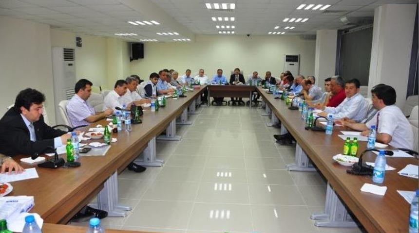 Baybatur Vekiller Ve İl&ccedil;e Başkanlarıyla Buluştu