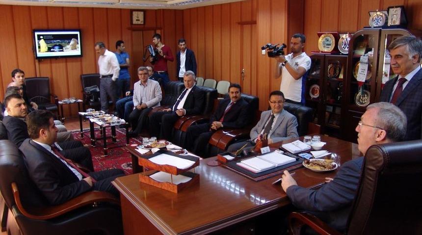 Mercan: &Uuml;lkemizin En B&uuml;y&uuml;k Ihtiyacı Enerjidir