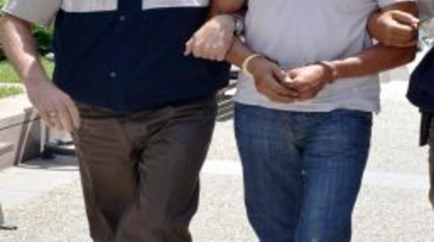 &Ouml;ld&uuml;r&uuml;len Kadının Katil Zanlısı Adliyede