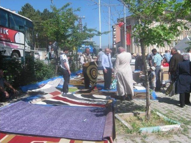 B&uuml;nyan&rsquo;da Hamidiye &Ouml;ğrenci Yurtları Kermesi Başladı 1