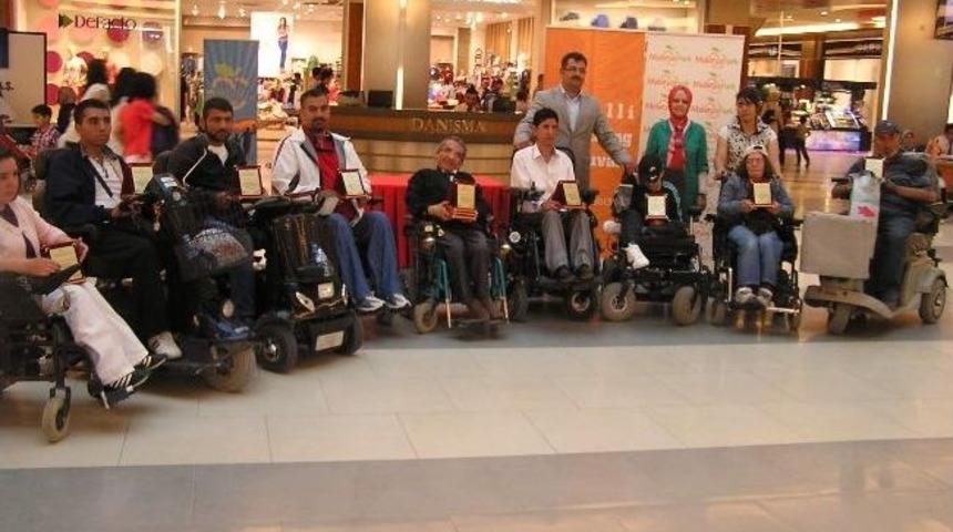 Oryantiring Yarışması&rsquo;nda Derece Alanlara Plaket