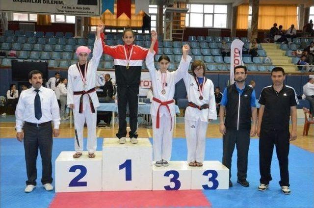 Okullararası Taekwondo Türkiye Taekwondo Şampiyonası’nda Kastamonu Başarısı