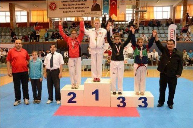 Okullararası Taekwondo Türkiye Taekwondo Şampiyonası’nda Kastamonu Başarısı