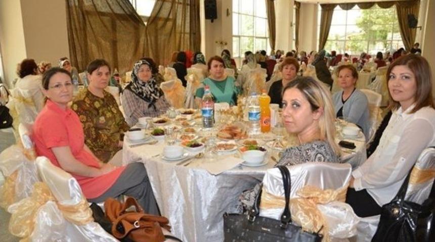 Pekay &Uuml;yeleri Dayanışma &Ccedil;ayında Buluştu