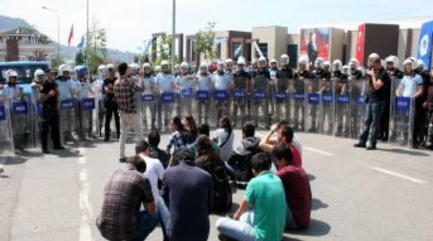 Bakan Bayraktar: Enerjide Dışa Bağımlılık Ve Ter&ouml;r Belasını Aşmak Zorundayız