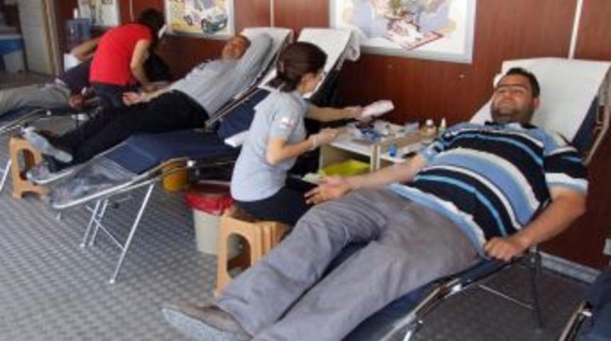 Kızılay&rsquo;dan Kan Bağışı Kampanyası