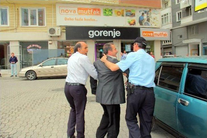 Akaryakıt İstasyonunda Elektrik Panosu Patladı: 1 Yaralı G2