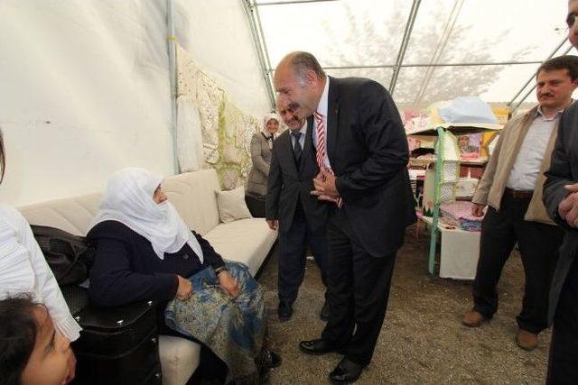 Öğrenciler Yararına Kermes Düzenlendi