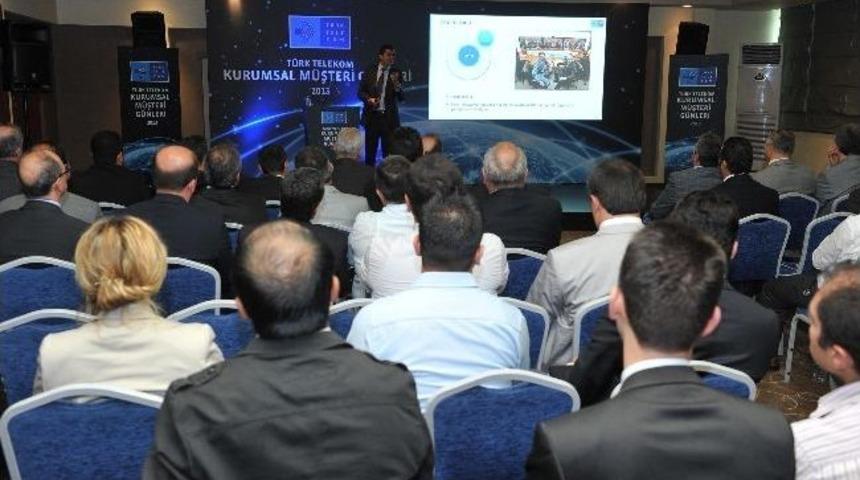 T&uuml;rk Telekom Kurumsal Hizmetlerini Anlattı