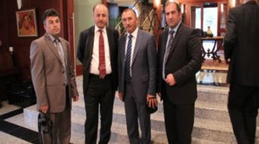 Ardahan Valisi Ve Belediye Başkanı Bak&uuml;'de T&uuml;rk B&uuml;y&uuml;kel&ccedil;iliğin Resepsiyonuna Katıldı