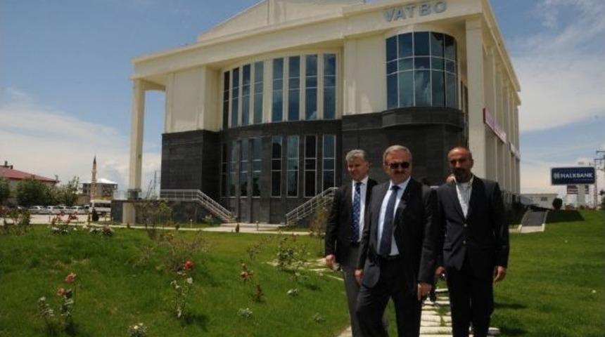Vali Karaloğlu'ndan Vatbo'ya Ziyaret
