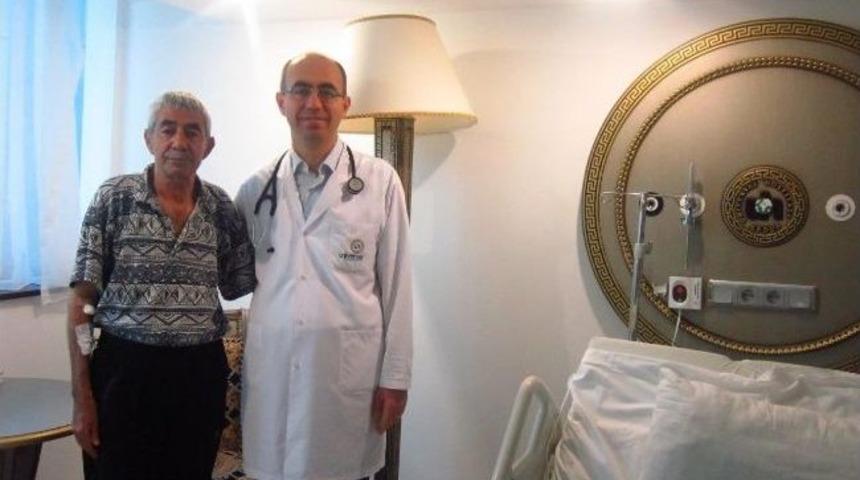 Kalp Krizi Ge&ccedil;irdiğini Fark Etmeyen Emekli &Ouml;ğretmen &Ouml;l&uuml;mden D&ouml;nd&uuml;