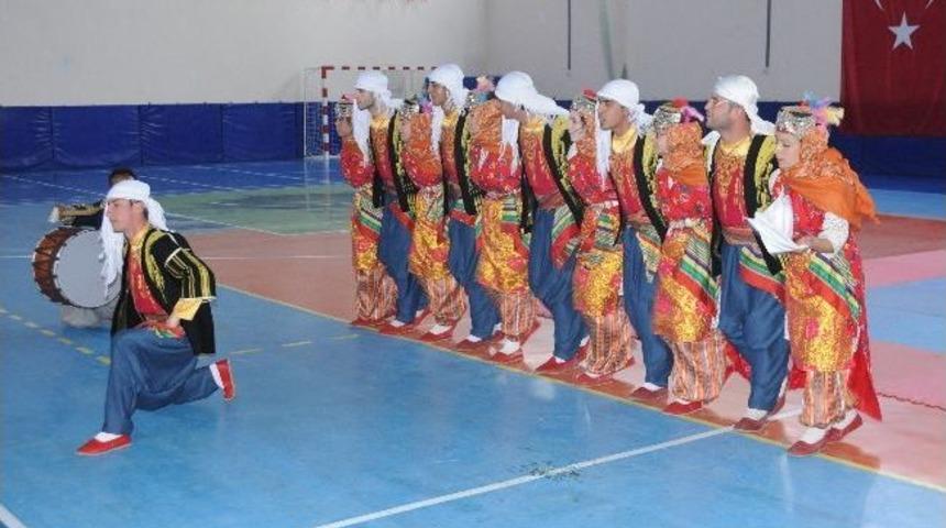 7 Aralık &Uuml;niversite Halk Dansları Yarışması&rsquo;nda