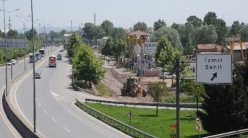Bursa Caddesi'nde Hazırlıklar Başladı