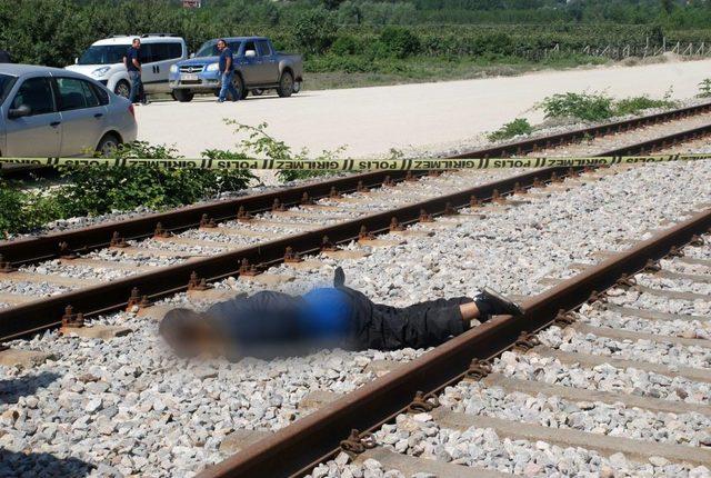 Tren Hattında Ceset Bulundu 1