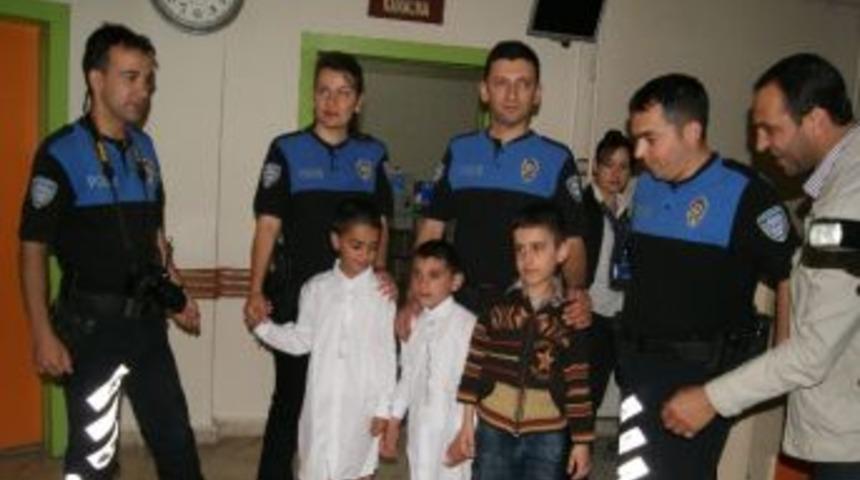 Elazığ Polisi 50 &Ccedil;ocuğu S&uuml;nnet Ettirdi