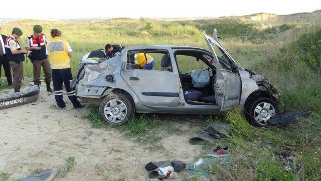 Edirne'de Trafik Kazası: 2 Ölü, 1 Yaralı