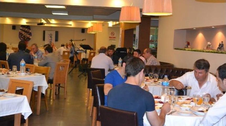 Kırklarelililer Tanışma Yemeğinde Buluştu