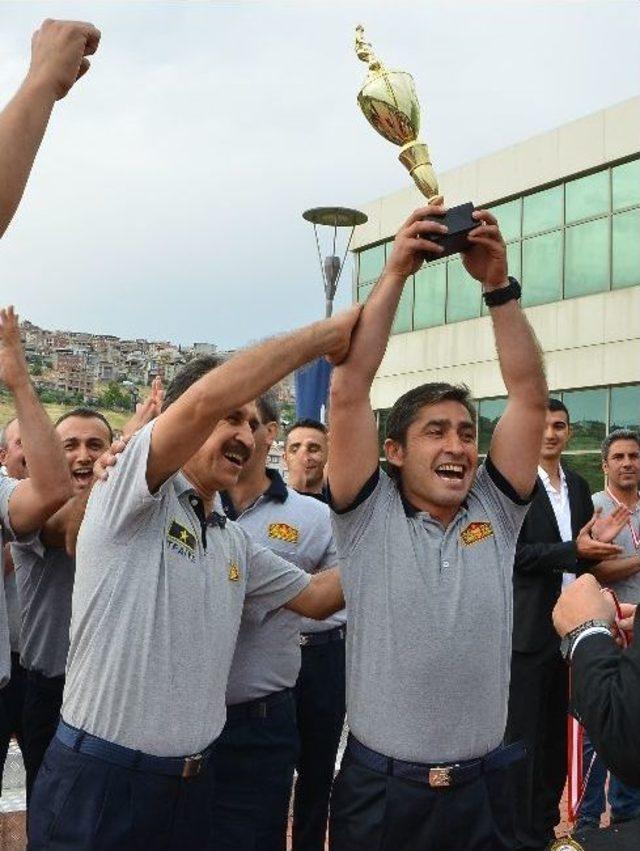 Büyükşehir in Şampiyonları Ödüllerini Aldı 2