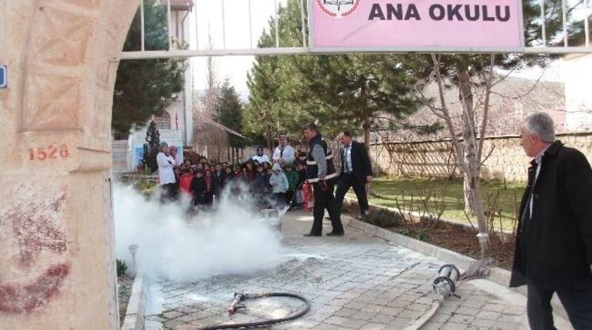 Minikler Yangın S&ouml;nd&uuml;rmeyi &Ouml;ğrendi