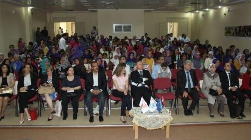 Kız &Ccedil;ocuklarını Okullaştırılması Projesi