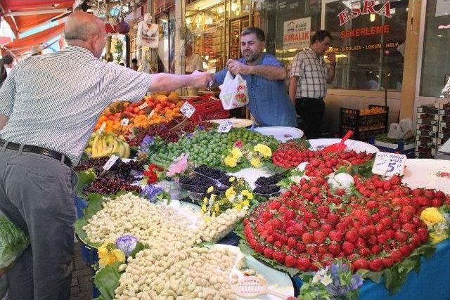 Havalar Isındı, Meyve Sebze Fiyatları Düştü ..