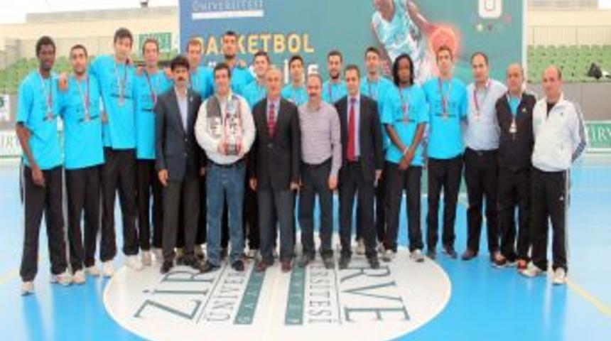 Zirve&rsquo;nin Basketbol Takımı S&uuml;per Lig&rsquo;de