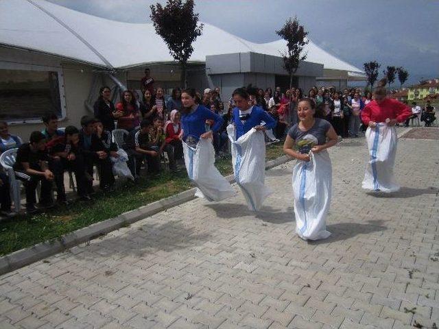 Taşköprü Anadolu Öğretmen Lisesinden Öğrencilere Döner Keyfi