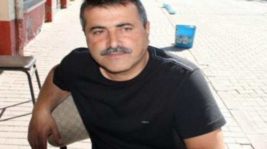 Bulduğu Para Dolu C&uuml;zdanı Sahibine Teslim Etti