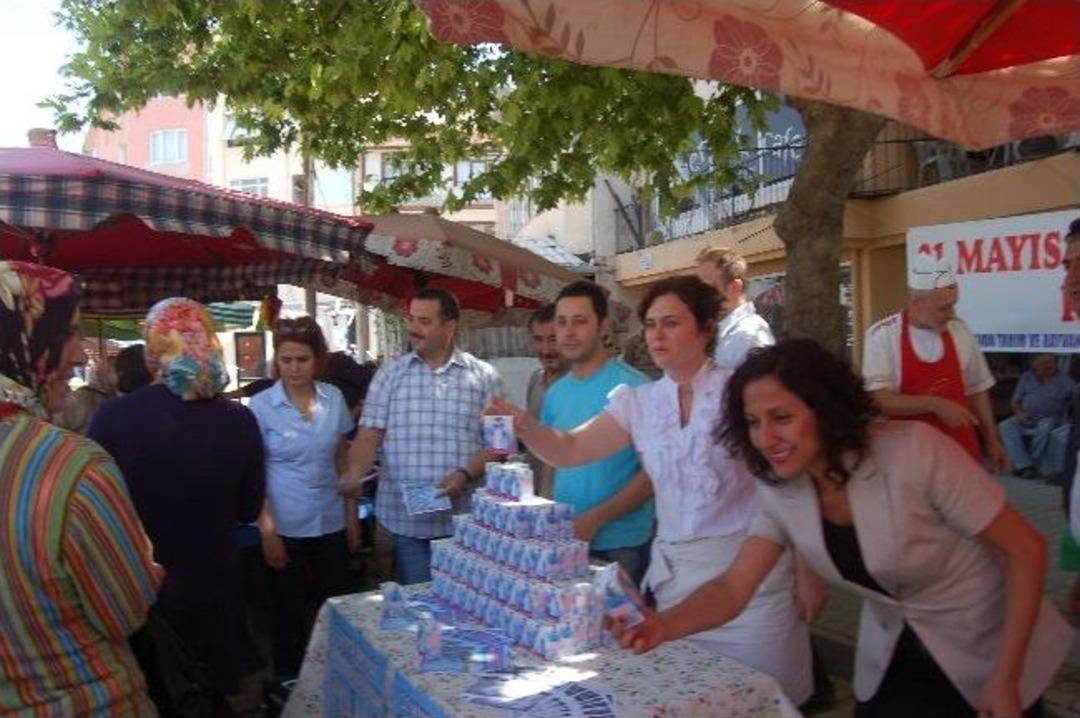 İl&ccedil;e Tarım M&uuml;d&uuml;rl&uuml;ğ&uuml; 3 Bin Adet S&uuml;t Dağıttı