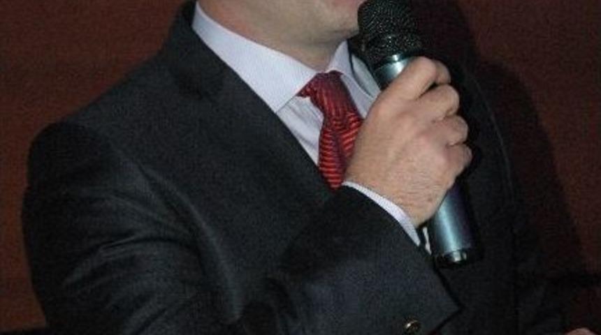 A&uuml;&rsquo;de &ldquo;sporda Başarı Ve El Tercihi&rdquo; Konferansı