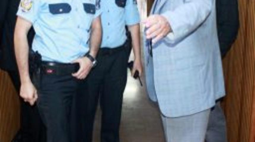 Başkan Dede: Meclis &Uuml;yesi, Bayan Personele Saldırdı