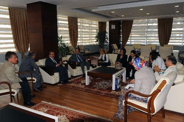 Başkan Gümrükçüoğlu’na Bm den Teşekkür Belgesi 1