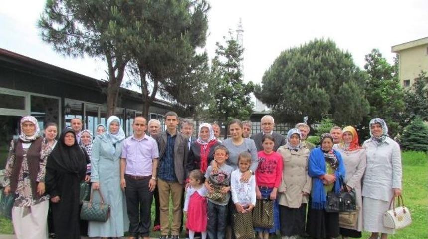 Rize&rsquo;de Koruyucu Aileler Kahvaltıda Bir Araya Geldi