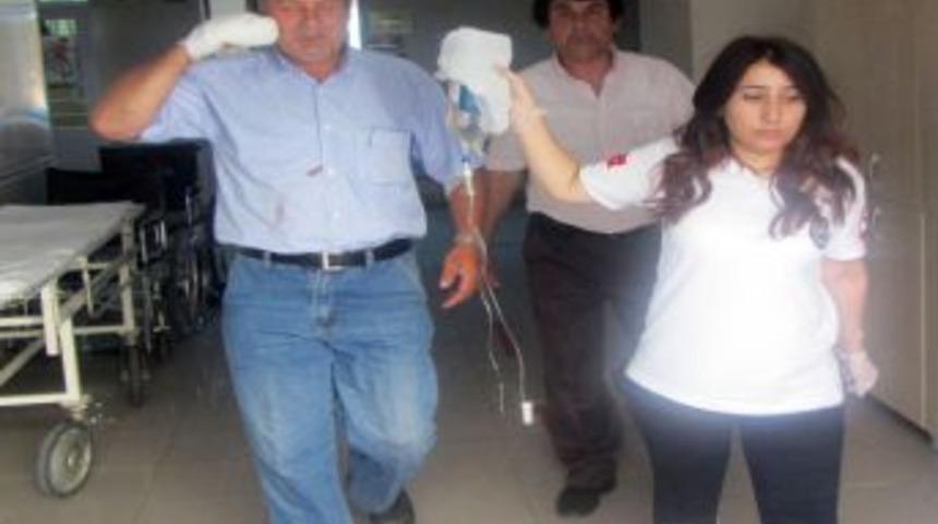 K&ouml;peğe &Ccedil;arpmamak I&ccedil;in Takla Atan Ara&ccedil;ta Kopan Parmak Hastaneye Yetiştirildi