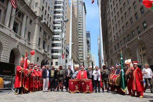 Bursa Mehter Takımı New York Caddelerinde Yürüdü