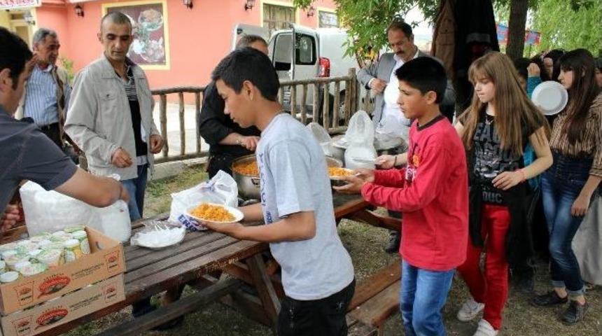 Gen&ccedil;ler Piknikte Buluştu