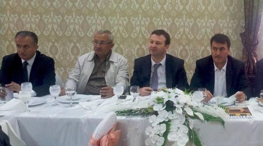 Ak Parti Osmangazi K&ouml;y Muhtarlarıyla Bir Araya Geldi